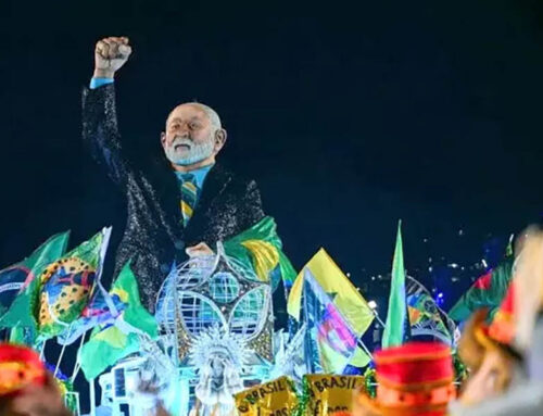 Carnaval, narrativa e oportunidade política