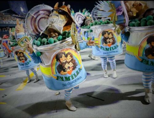 Carnaval, narrativa e oportunidade política